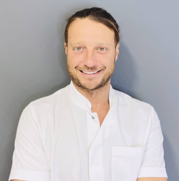 Dr. Marco Romagnoli